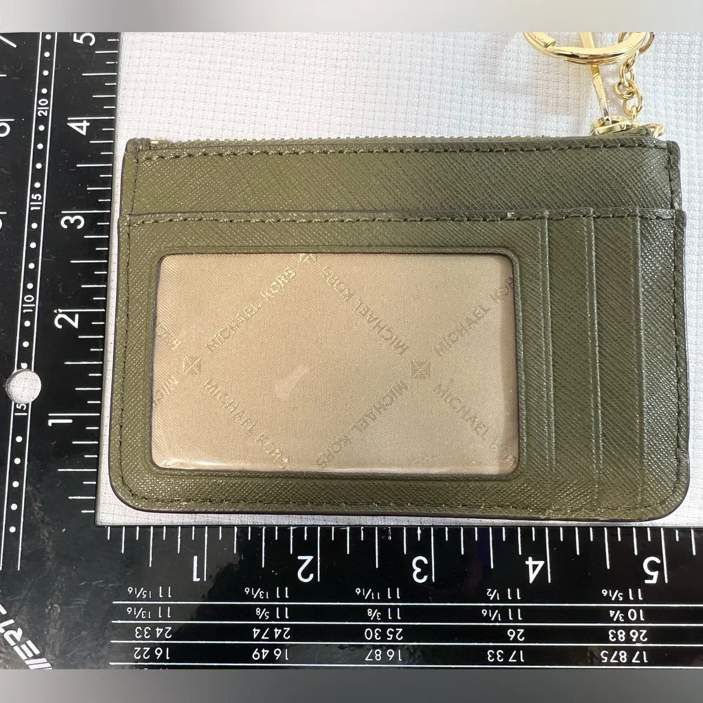 2043: Michael Kors Olive Green Leather Zip Card Holder Key Pouch
